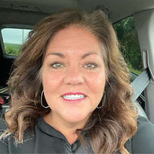 Meet your Posher, Lisa